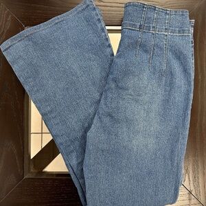 *NO BOUNDARIES* Juniors Medium Wash Boot Cut Jeans Size 11